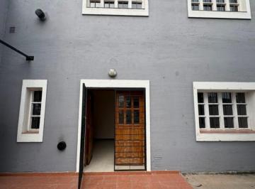 Casa · 80m² · 4 Ambientes · 1 Cochera · Se Alquila Casa en Parque Velez Sarsfield