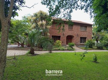 Casa · 450m² · 5 Ambientes · 5 Cocheras · Casa con Importate Terreno de 1558 m²