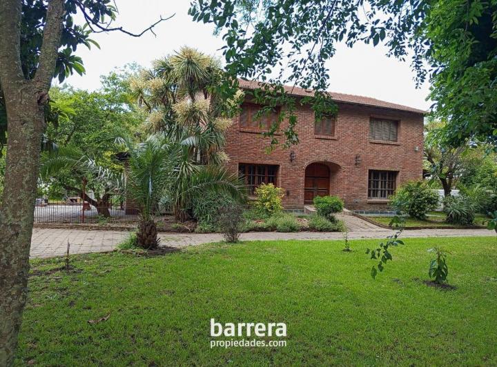 Casa · 450m² · 5 Ambientes · 5 Cocheras