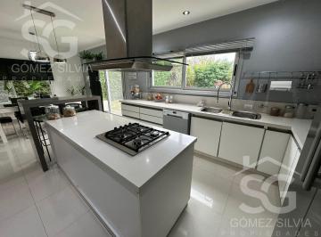 Casa · 620m² · 4 Ambientes · Casa en Venta 5 Ambientes Altos del Sol
