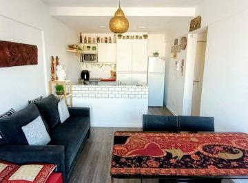 Departamento · 51m² · 3 Ambientes · Alquiler Temporal 3 Amb Amoblado Balcon Parrilla