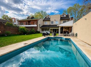 Casa · 338m² · 7 Ambientes · 2 Cocheras · Casa en Villa Ballester