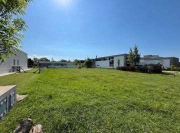 Terreno · 990m² · Lote en Grand Bell - Barrio Privado City Bell - 990 m