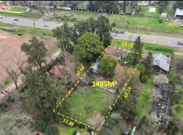 Quinta vacacional · 128m² · 4 Ambientes · 2 Cocheras · Casa Quinta con Gran Lote y Canchas Deportivas – del Viso