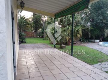 Casa · 110m² · 4 Ambientes · ¡Oportunidad! Casa en Venta en San Vicente
