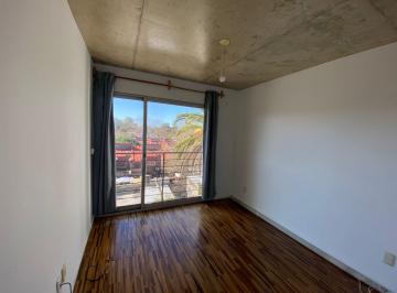Departamento · 39m² · 2 Ambientes · 1 Cochera · Alquiler Apartamento Malvin Moderno 1 Dormitorio