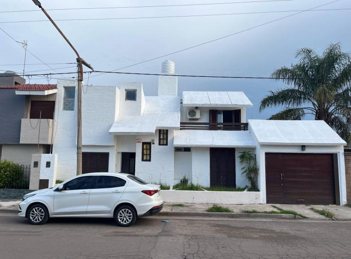 Casa · 6 Ambientes