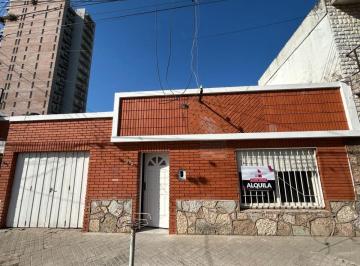 Casa de 3 ambientes, San Lorenzo · Casa Centrica Dos Habitaciones y Cochera
