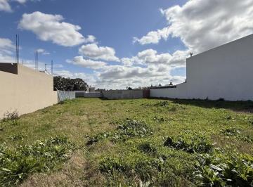 Terreno · 420m² · Lote en Venta 420 m en Barrio Don Alberto - 506 Entre 31 y 132 - Hernandez - La Plata