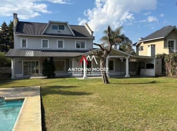 AMN-AMN-4086_2 · Casa en Venta en Septiembre - Escobar