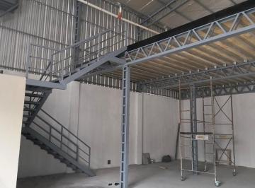 Bodega-Galpón · 210m² · 1 Ambiente · Alquiler Galpon en Ituzaingo Norte