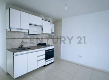 Departamento · 68m² · 3 Ambientes · Se Alquila Departamento en Calle Azcuenaga