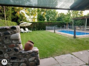 Casa de 4 ambientes, Las Heras · Complejo de Cabañas en Venta - Blanco Encalada