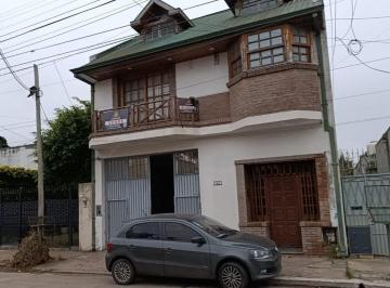 Casa de 5 ambientes, Berazategui · Gran Casa con Galpon Comercial en Centro de Berazategui