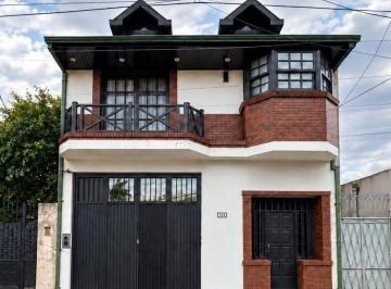 Casa de 5 ambientes, Berazategui · Gran Casa con Galpon Comercial en Centro de Berazategui
