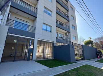 Departamento de 2 ambientes, Berazategui · Depto Dos Ambientes con Cochera en 3° Piso