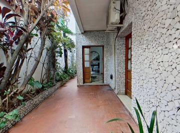 Casa · 158m² · 4 Ambientes · 1 Cochera · Venta Casa 4 Amb Cochera Terraza Quincho Parrilla