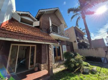 Casa · 185m² · 5 Ambientes · 2 Cocheras · Venta Casa de 5 Ambientes en Ramos Mejia