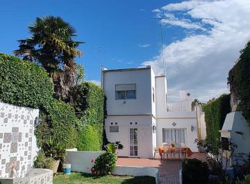 Casa · 200m² · 6 Ambientes · Venta Casa 6 Ambientes en El Centro de Lujan