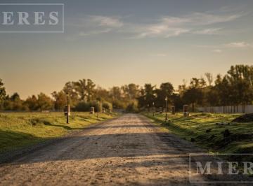 Terreno · 754m² · Lote en Venta de 754 m² en El Paso, Pilar