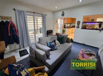 Casa · 155m² · 5 Ambientes · 1 Cochera · Casa 200 m² 5amb Lote Prop Terr Patio Coch Yapeyú 500 Almagro