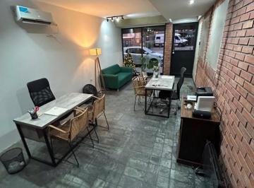 Local comercial · 25m² · Local en Alquiler Sobre Santa Rosa!