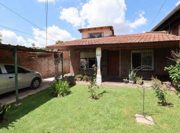Casa · 164m² · 5 Ambientes · 1 Cochera · Casa en Venta en del Viso 6 Amb