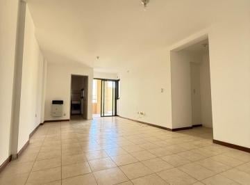 Departamento · 65m² · 4 Ambientes · Alquiler - 2 Dorm / 2 Baños / Patio Grande - Barrio Gral. Paz