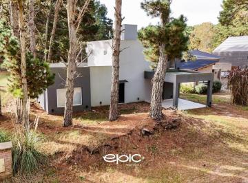 Casa · 125m² · 5 Ambientes · Casa en Venta Costa Esmeralda Senderos
