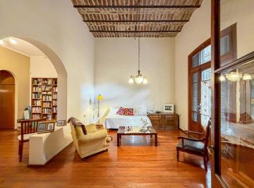 Casa · 155m² · 9 Ambientes · Casa de 3 Dorm. Más Oficina, con Patio, Parrilla y Terraza