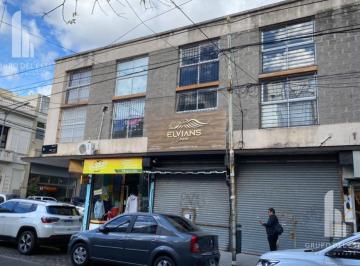 Local comercial · 108m² · Local en Flores