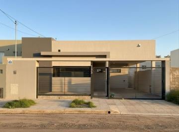 Casa de 2 ambientes, Trelew · Moderna Casa 3 Habitaciones Lista Para Mudarse – Trelew.