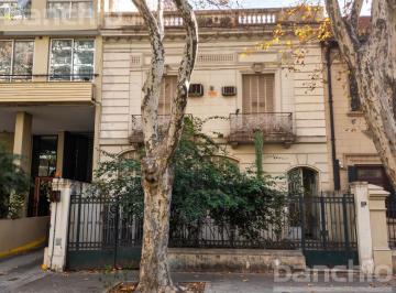 Terreno · 256m² · 12 Ambientes · Venta Casa en Rosario Centro