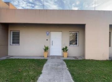 Casa de 3 ambientes, Tigre · Hermosa Casa 3 Ambientes con Jardín