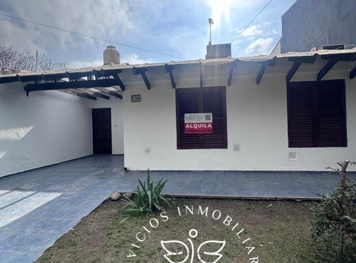Casa · 80m² · 5 Ambientes · 1 Cochera