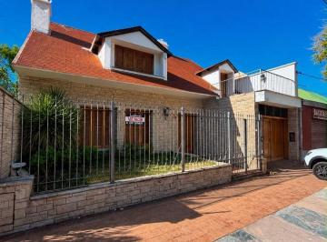 Casa de 12 ambientes, Maipú · Vendemos Chalet de Categoría Frente Al Museo del Vino - Maipu