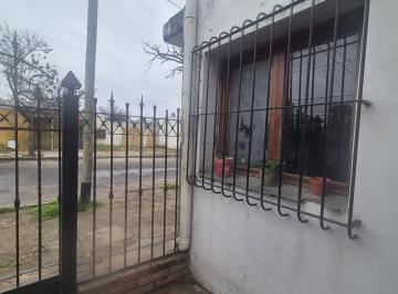 Casa · 180m² · 8 Ambientes · 1 Cochera · Casa en Villa Mercedes