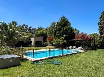 Casa · 305m² · 7 Ambientes · Casa en Venta en El Solar de Capilla, Exaltación de La Cruz, G. B. a. Zona Norte