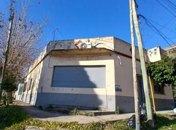 Casa · 200m² · 5 Ambientes · Casa en Venta. Bernal