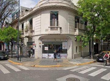 Local comercial · 180m² · Local en Esquina Sobre Av Gaona | 180 m²