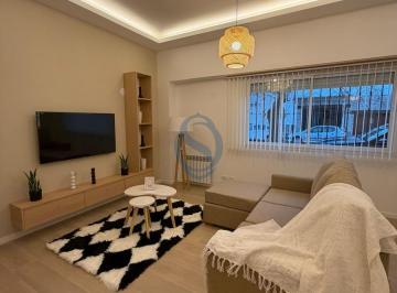 PH · 117m² · 3 Ambientes · Venta - PH Tres Ambientes a La Calle y con Patio - Garay 2625