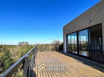 Casa · 170m² · 7 Ambientes · 1 Cochera · La Mejor Vista en Agua de Oro