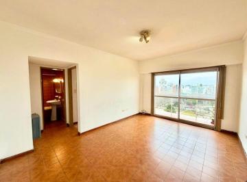 Departamento de 2 ambientes, Mar del Plata · 2 Ambientes con Balcón y Vista a Plaza Mitre en Alquiler por 24 Meses