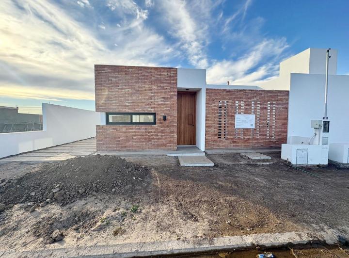 Casa · 64m² · 4 Ambientes