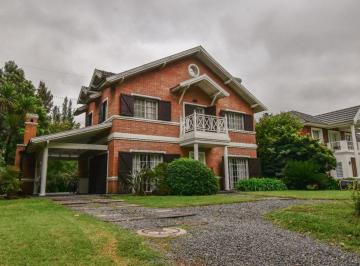 Casa · 137m² · 5 Ambientes · 2 Cocheras · Casa en Venta Solar del Bosque Ezeiza