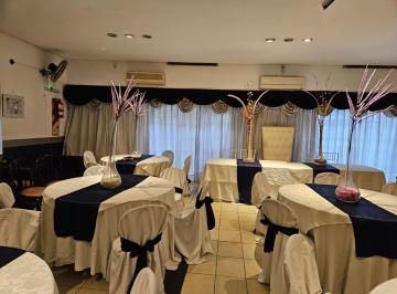 Local comercial · 127m² · Alquiler Espacio Multirubros Nazca y Rivadavia.