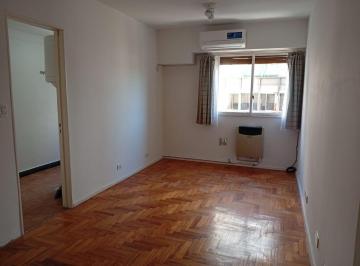 Departamento de 2 ambientes, Barrio Norte · Hermoso Depto. de 2 Ambientes con Mucha Luz Sol. Impecable!