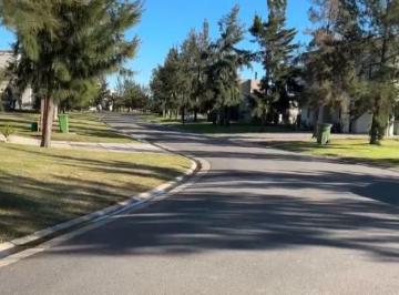 Terreno · 792m² · Venta Lote en El Naudir Orientación Norte