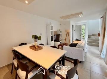 Casa · 130m² · 3 Ambientes · 1 Cochera · Duplex 2 Dorm. en Venta Alto Warcalde