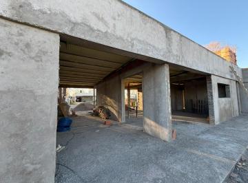 Casa · 150m² · 3 Dormitorios · 1 Cochera · Casa 3 Dorm. en Pozo, Uf 219, Barrio Los Canales, Plottier
